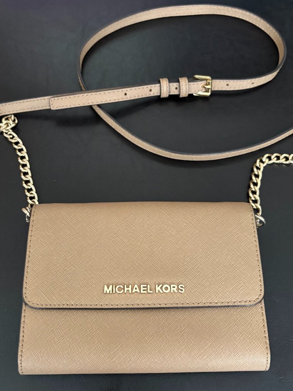 Michael Kors Jet Set Travel Saffiano Leather Smartphone Crossbody Bag